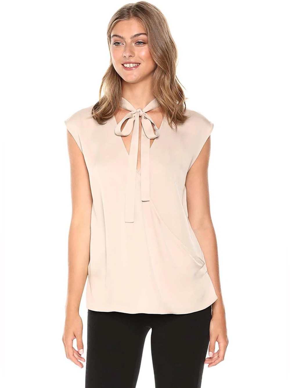 Theory Blush Sleeveless Relaxed Wrap Vneck Top
Silk NWT! sold out ! Exclusive
